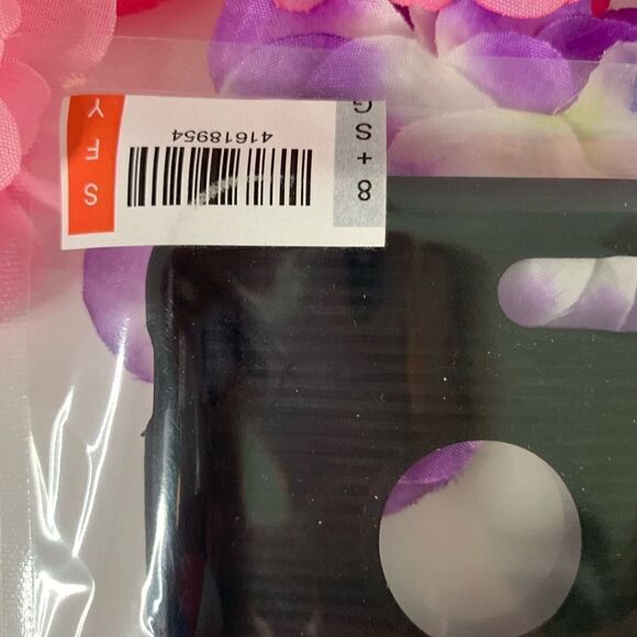 iPhone 8 Plus cover - Picture 2 of 2